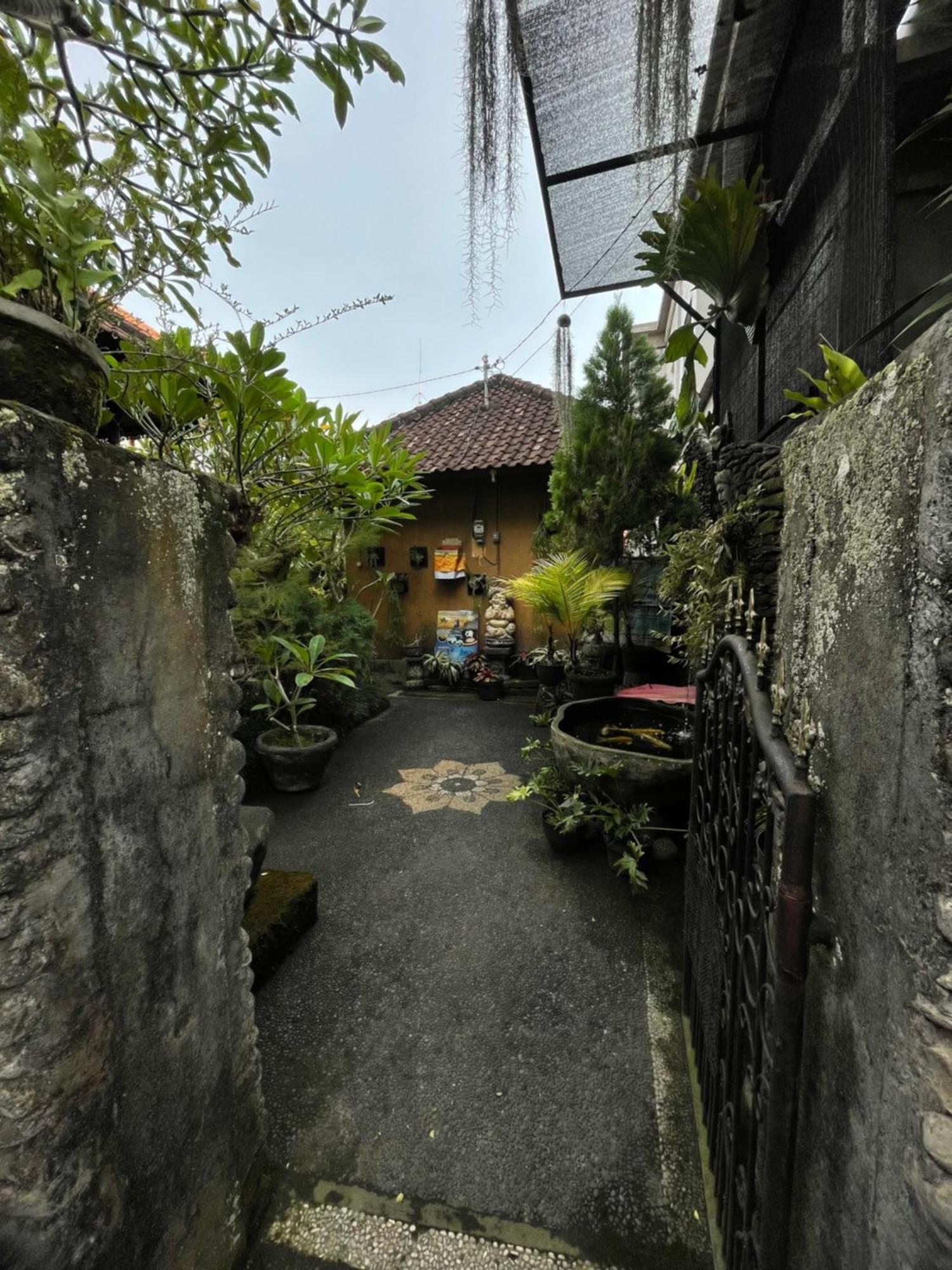 Suntari Homestay Ubud Exteriör bild